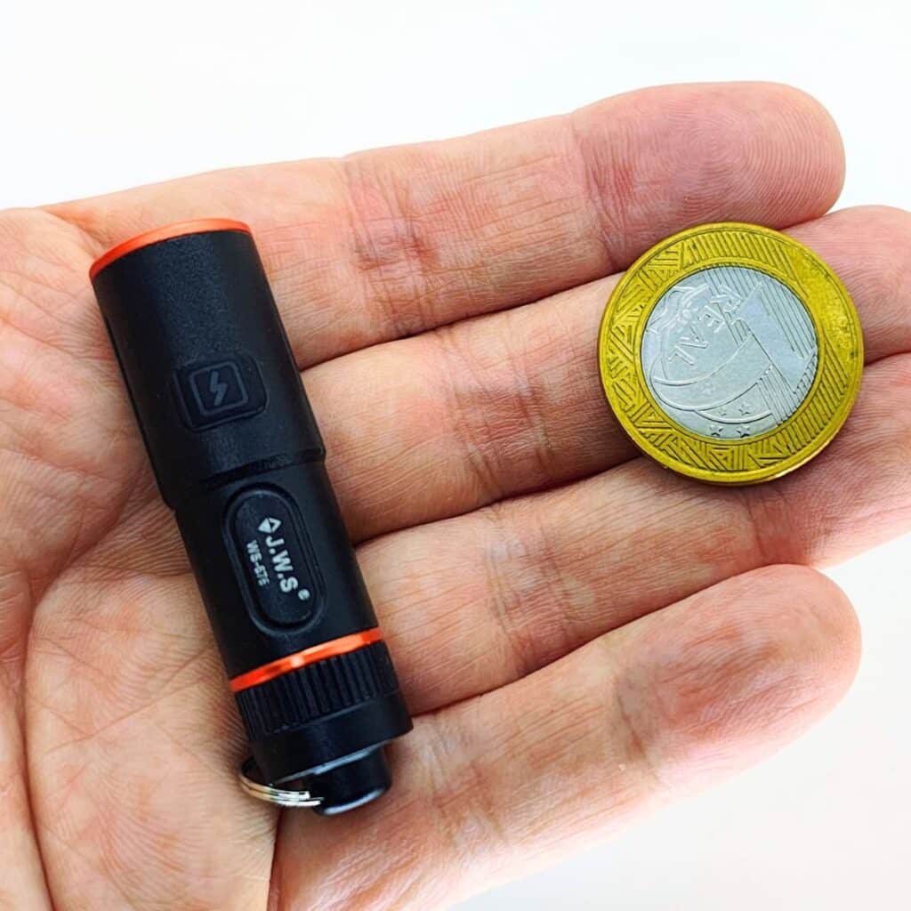 Mini Lanterna Tática | JWS | WS-676 | Led V6 Potente | Ultra Compacta